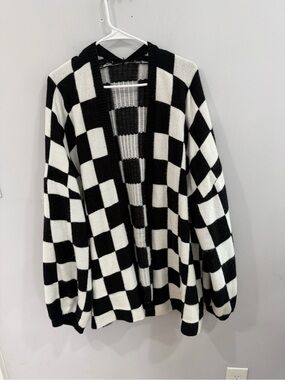 Black & White Checkerboard Open-Front Cardigan